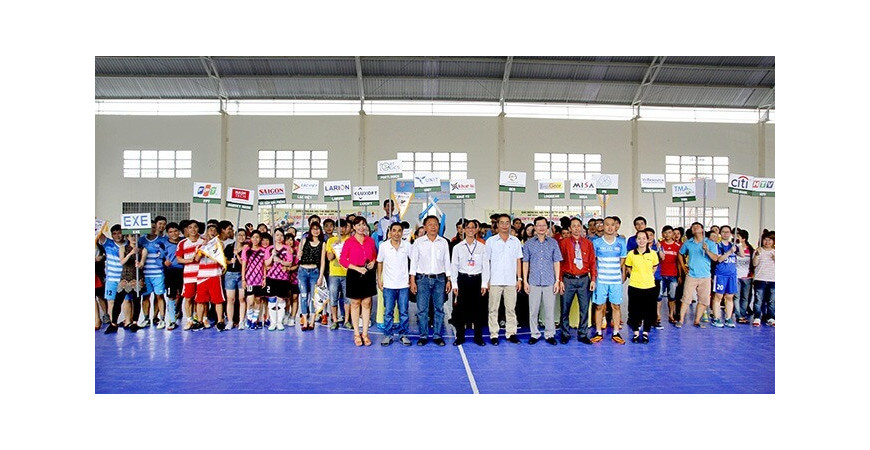 Khuê Tú tham gia giải bóng đá LUXOFT – HCA FOOTBALL CUP 2016