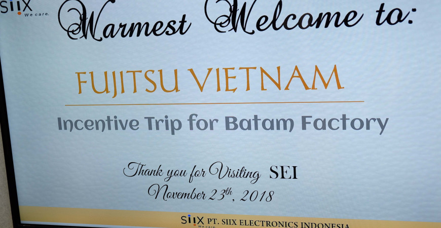 KHUÊ TÚ tham quan and làm việc tại nhà máy sản xuất máy scan Fujitsu